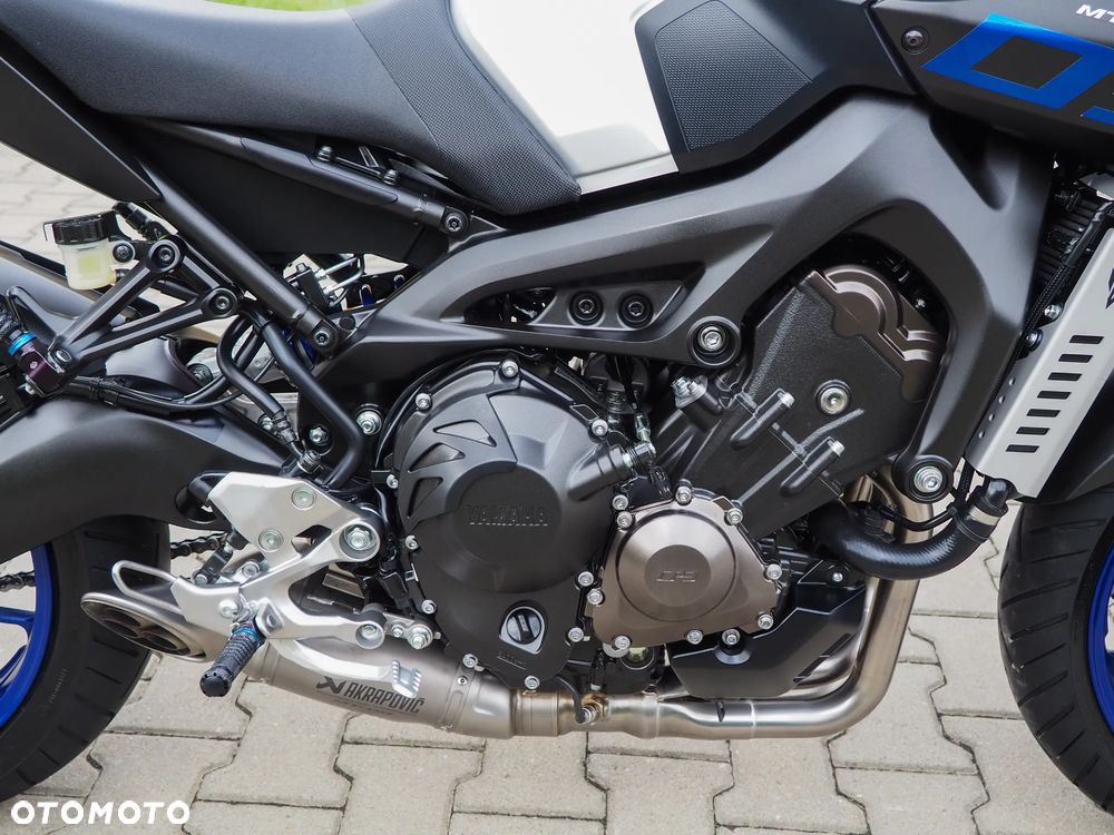 Yamaha MT - 27