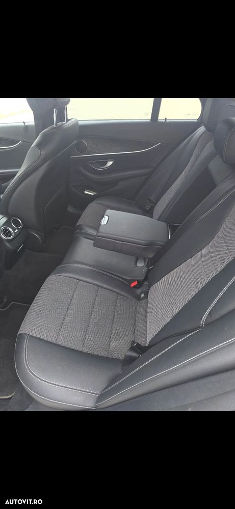 Mercedes-Benz E 220 d 4MATIC 9G-TRONIC - 2