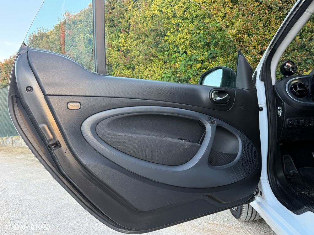 Smart Fortwo Cabrio EQ passion - 22