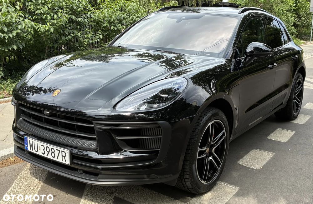 Porsche Macan - 1