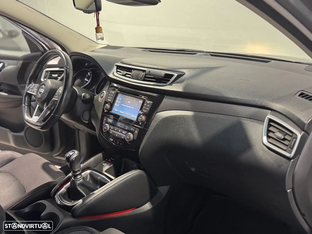 Nissan Qashqai 1.5 dCi N-Connecta - 20