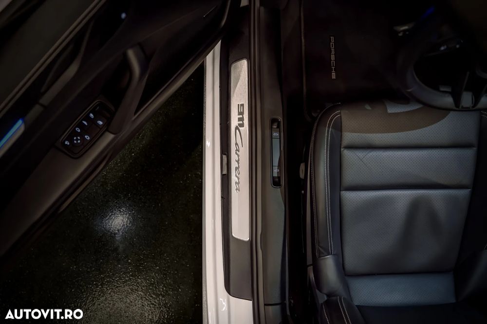 Porsche 911 Carrera PDK - 10