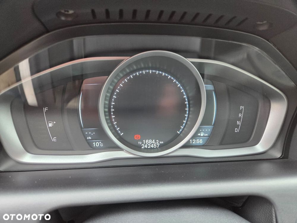 Volvo XC 60 D4 Drive-E Ocean Race - 6