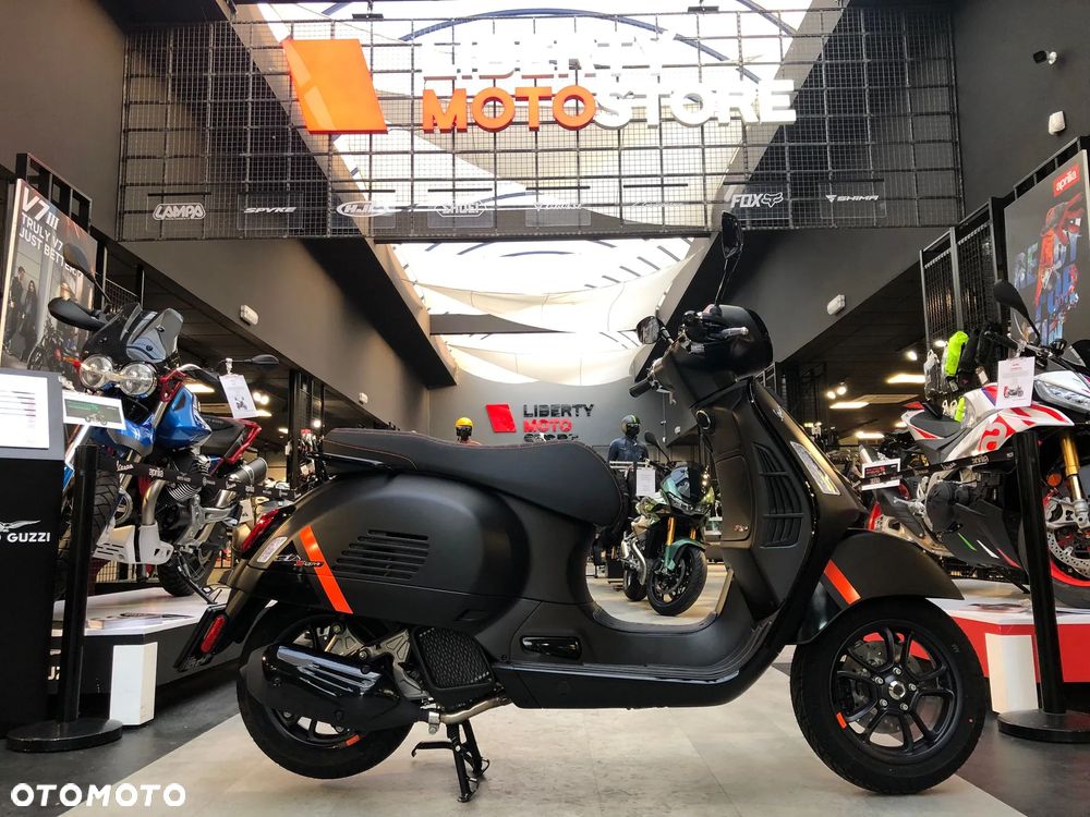 Vespa GTS - 7