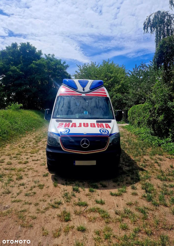 Mercedes-Benz Sprinter - 4