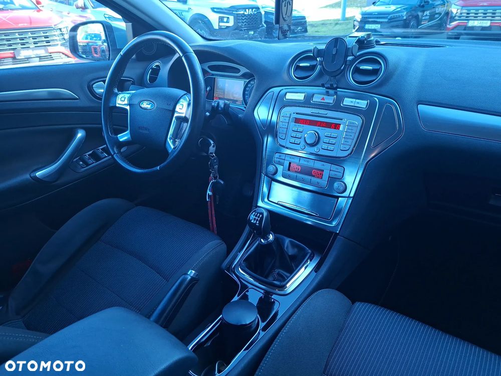 Ford Mondeo 2.0 TDCi Titanium - 29