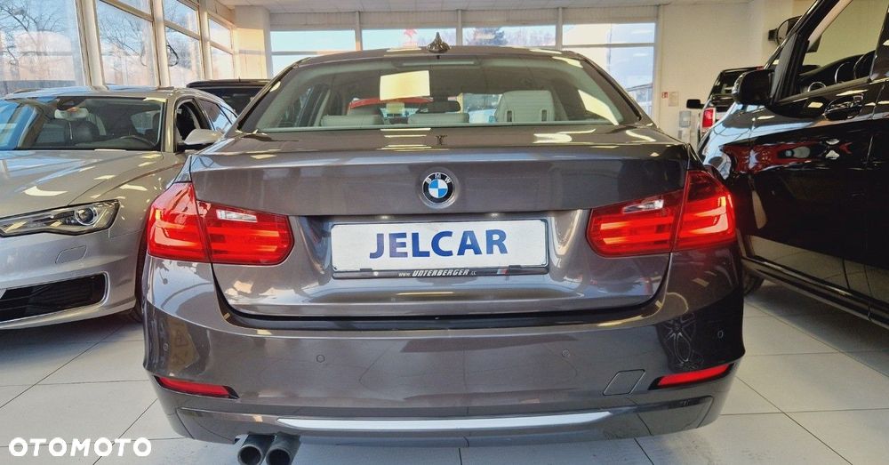 BMW Seria 3 328i Modern Line - 12