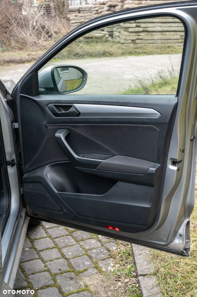 Volkswagen T-Roc 1.5 TSI Life - 12