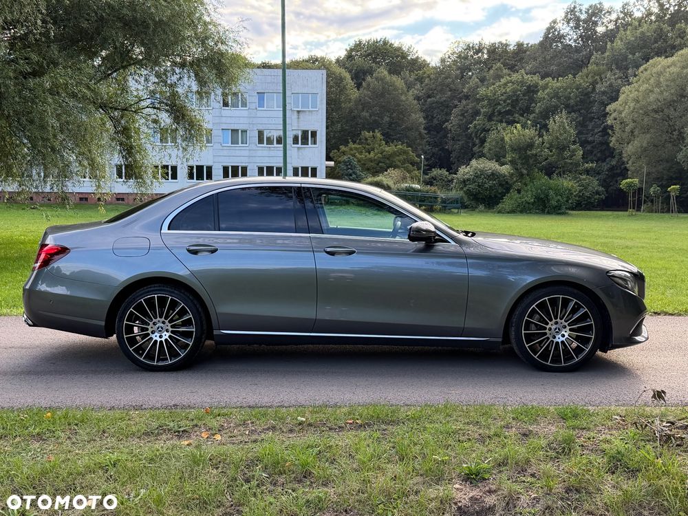 Mercedes-Benz Klasa E 220 d 4-Matic 9G-TRONIC - 10