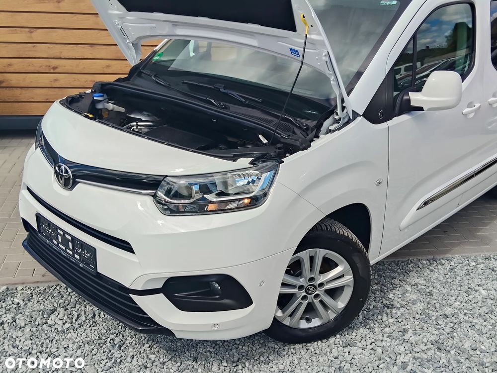 Toyota Proace City Verso 1.2 Turbo L1 Team Deutschland - 8