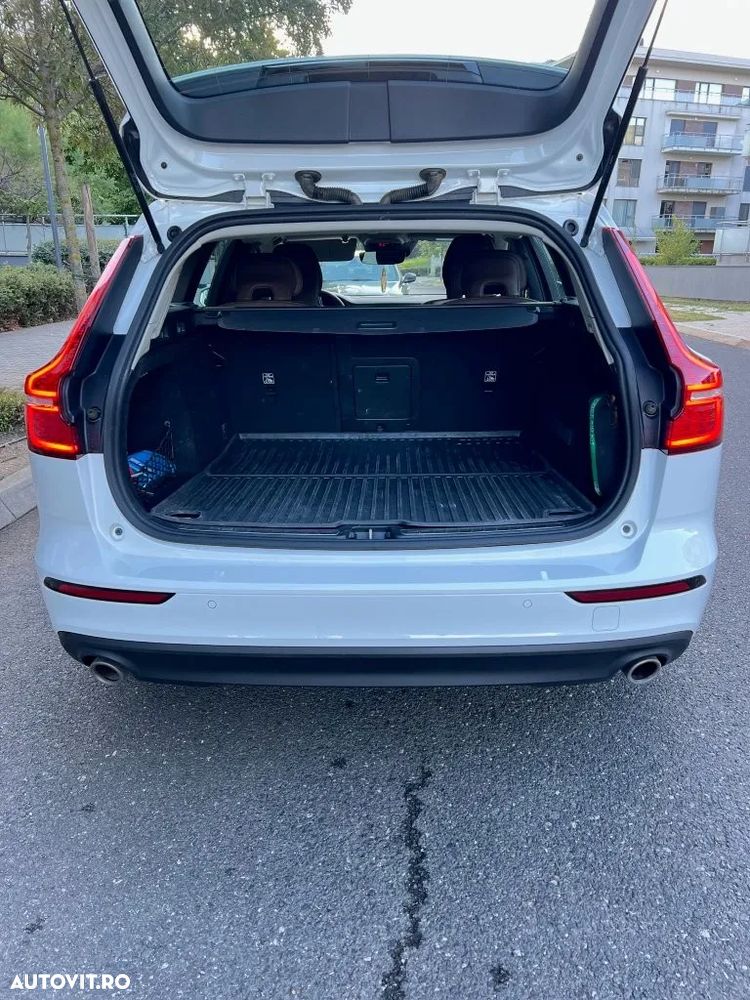 Volvo V60 T4 Momentum - 10