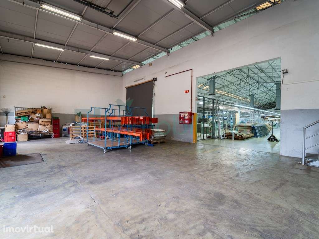Pavilhão Industrial em Felgueiras - Excelente Oportunidade de Inves... - Grande imagem: 5/38