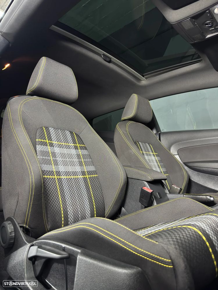 VW Scirocco 2.0 TDI Blue Motion Technologie Club - 11
