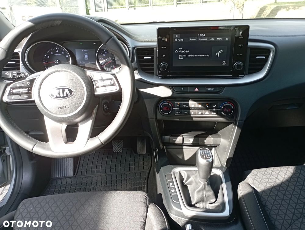 Kia Ceed 1.5 T-GDI M - 14