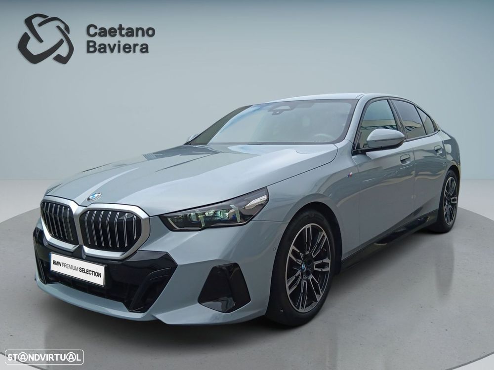 BMW 520 d Pack Desportivo M - 1