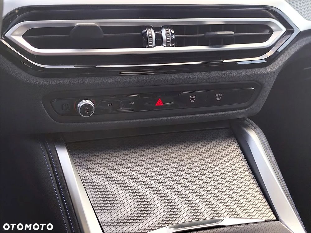 BMW i4 80.7kWh eDrive 40 M Sport - 26