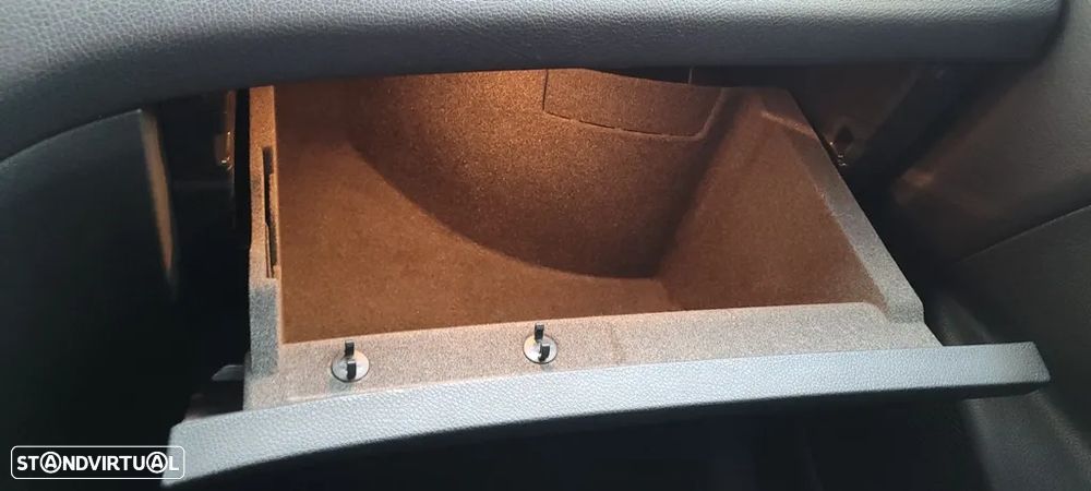 Mercedes-Benz CLA 180 d Shooting Brake Urban - 37