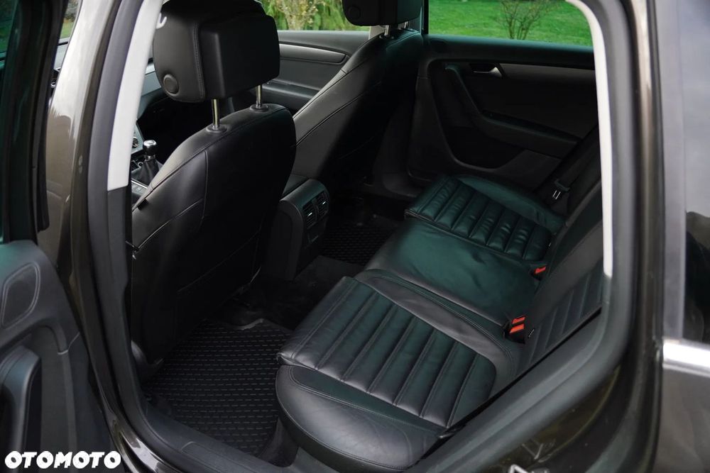 Volkswagen Passat 2.0 TDI BlueMotion Technology Highline - 3