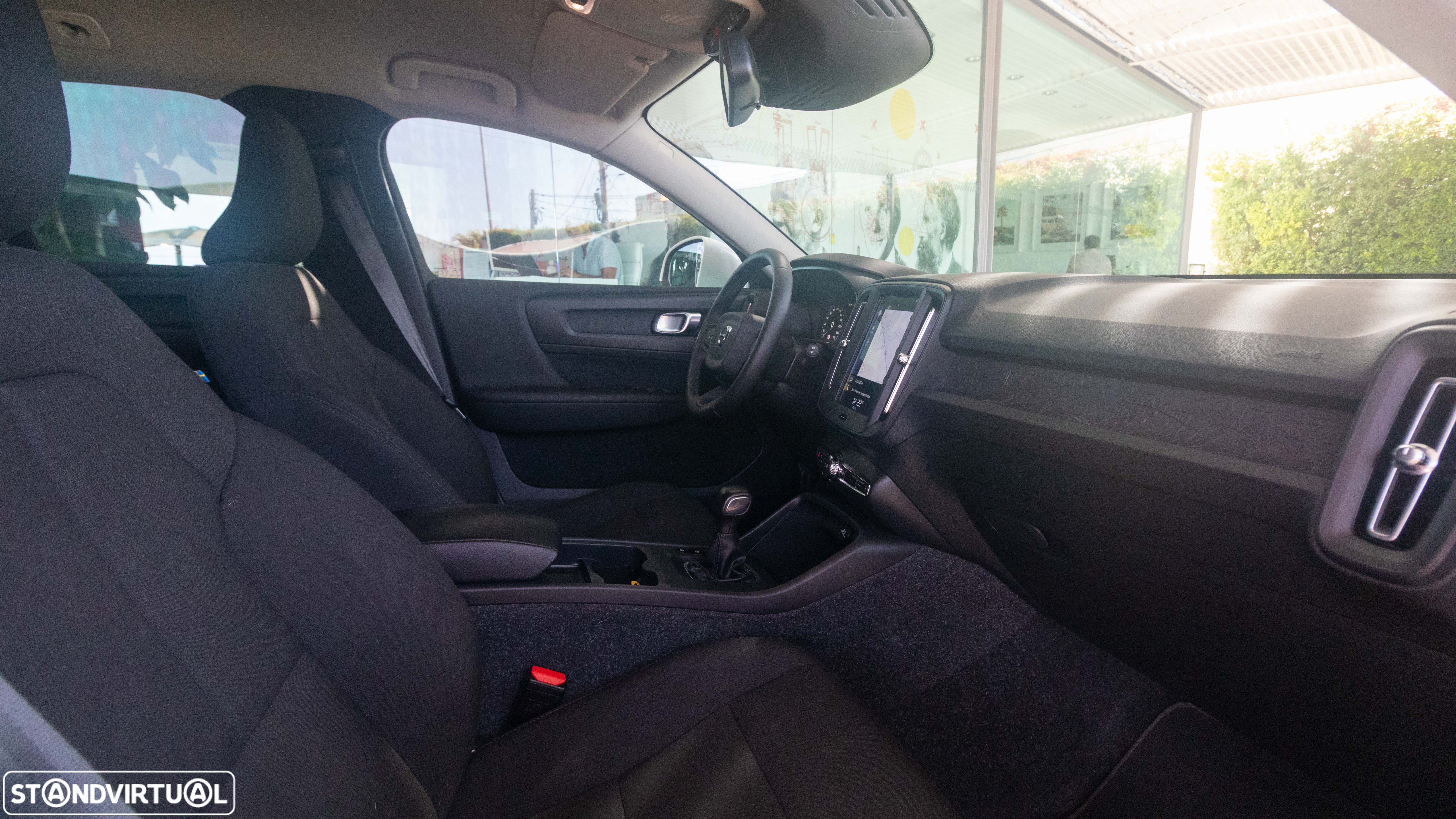 Volvo XC 40 2.0 D3 Momentum - 11