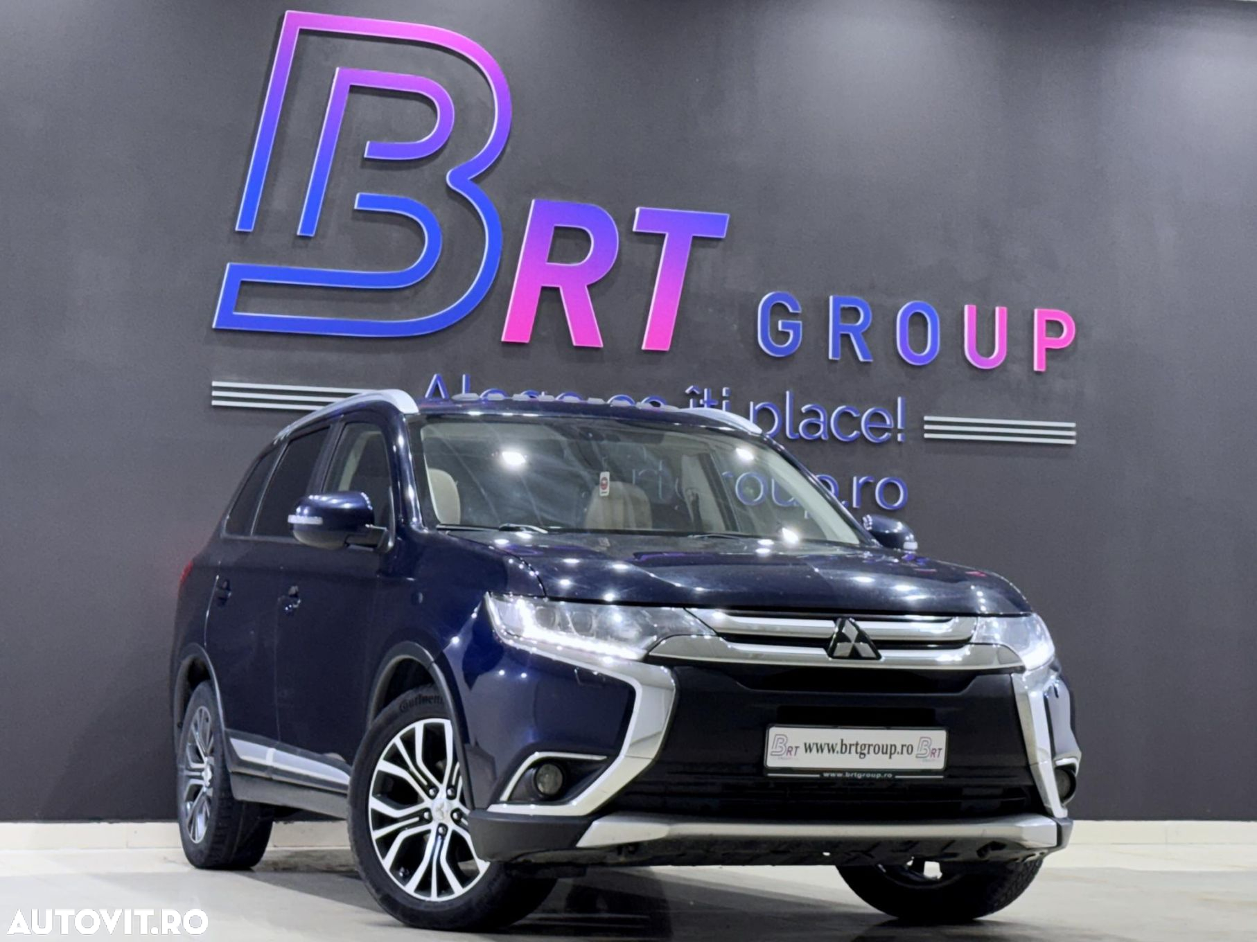 Mitsubishi Outlander - 2