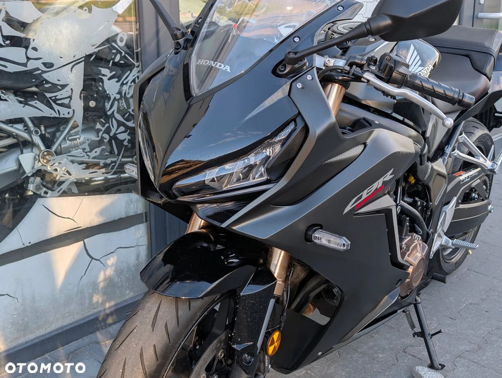 Honda CBR - 3
