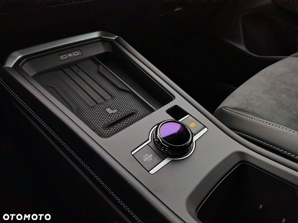 Volkswagen T-Roc - 17