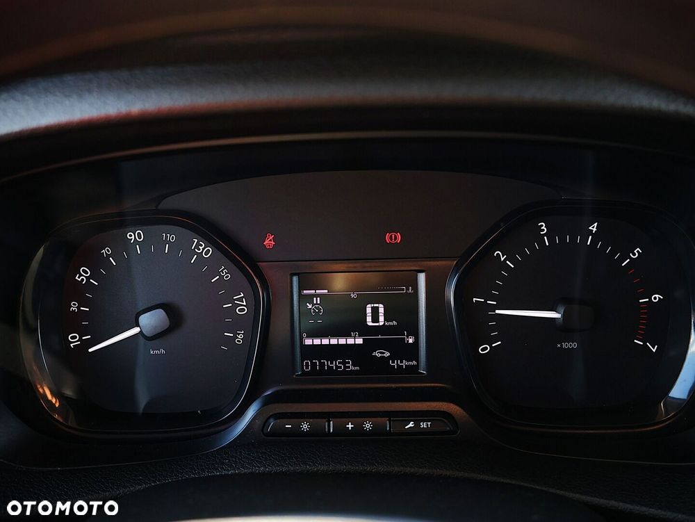 Toyota PROACE - 13