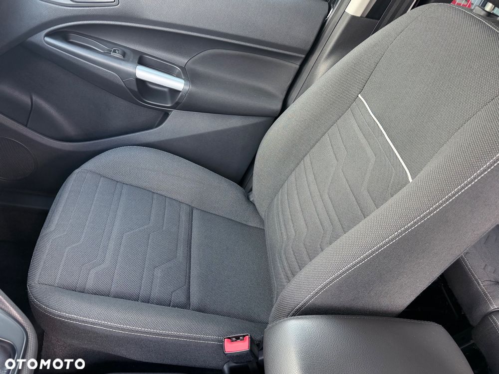 Ford Tourneo Connect - 11