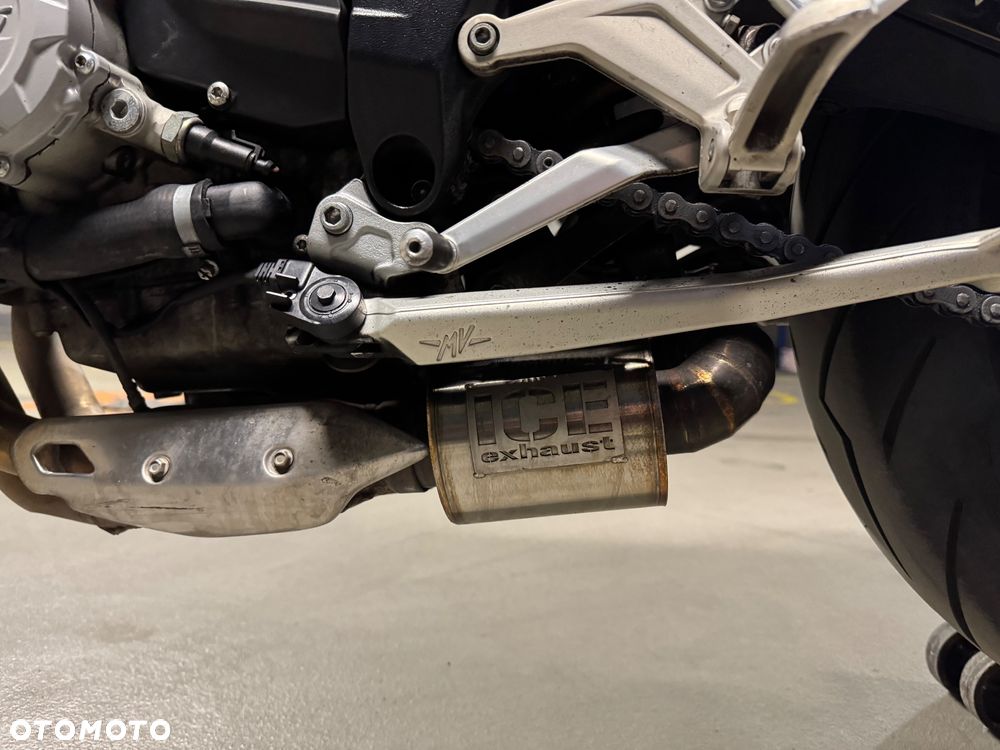 MV AGUSTA Brutale - 6