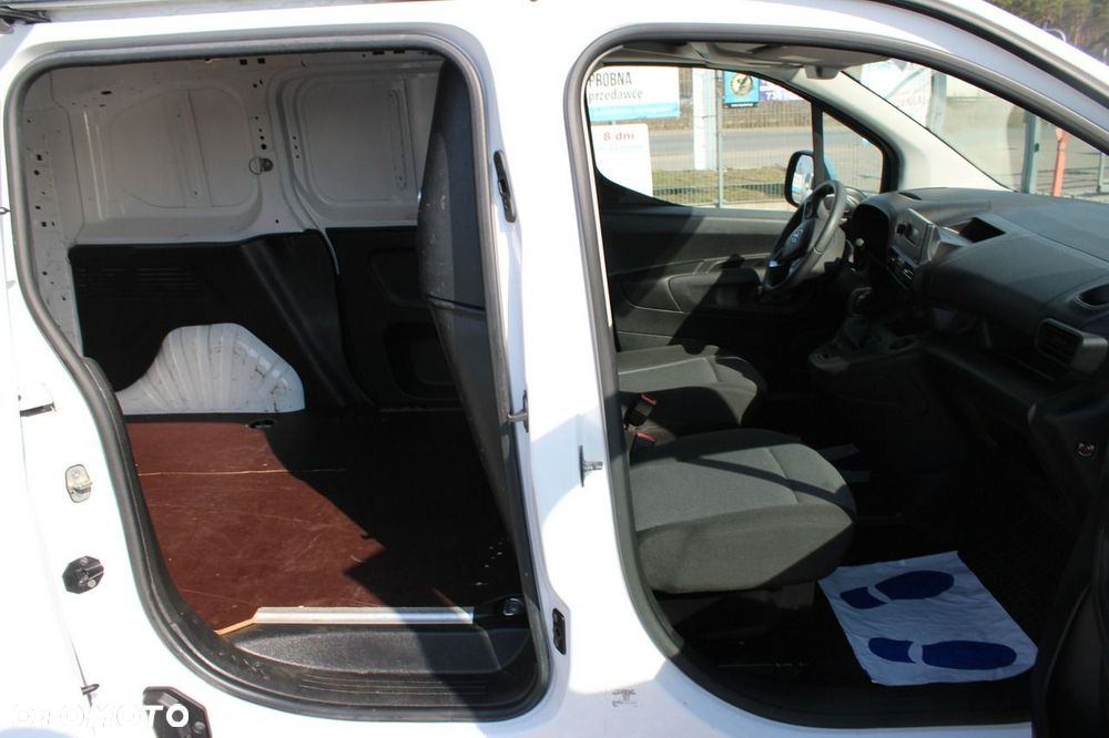 Opel Combo - 23