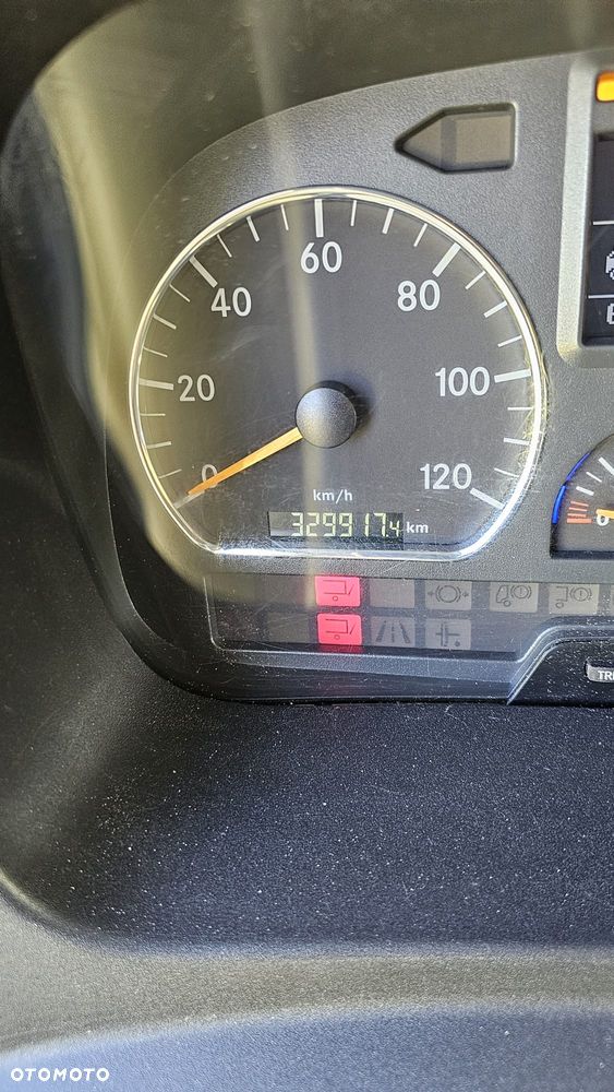 Mercedes-Benz Atego 818L - 13