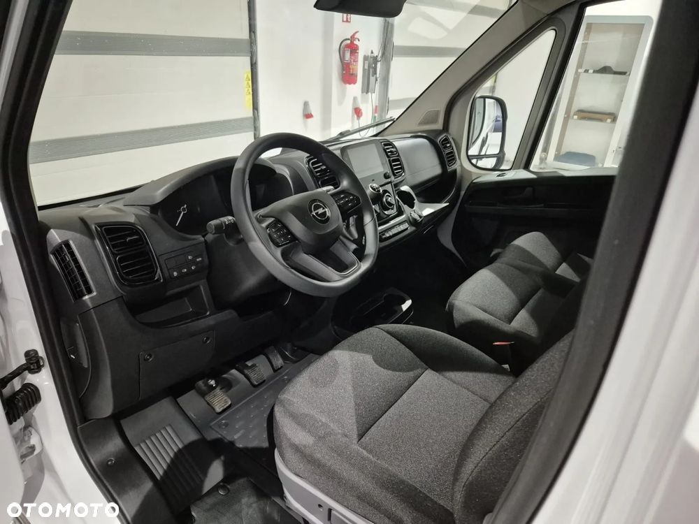 Opel MOVANO - 12