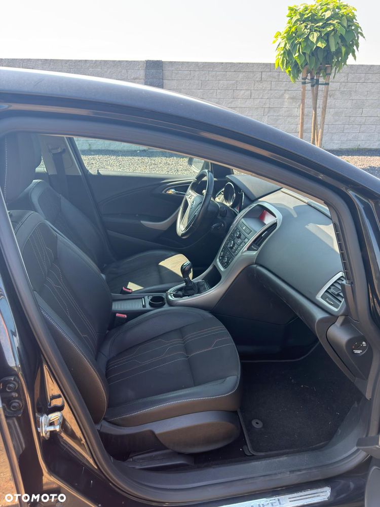 Opel Astra 1.4 Turbo ecoFLEX Start/Stop 150 Jahre - 17