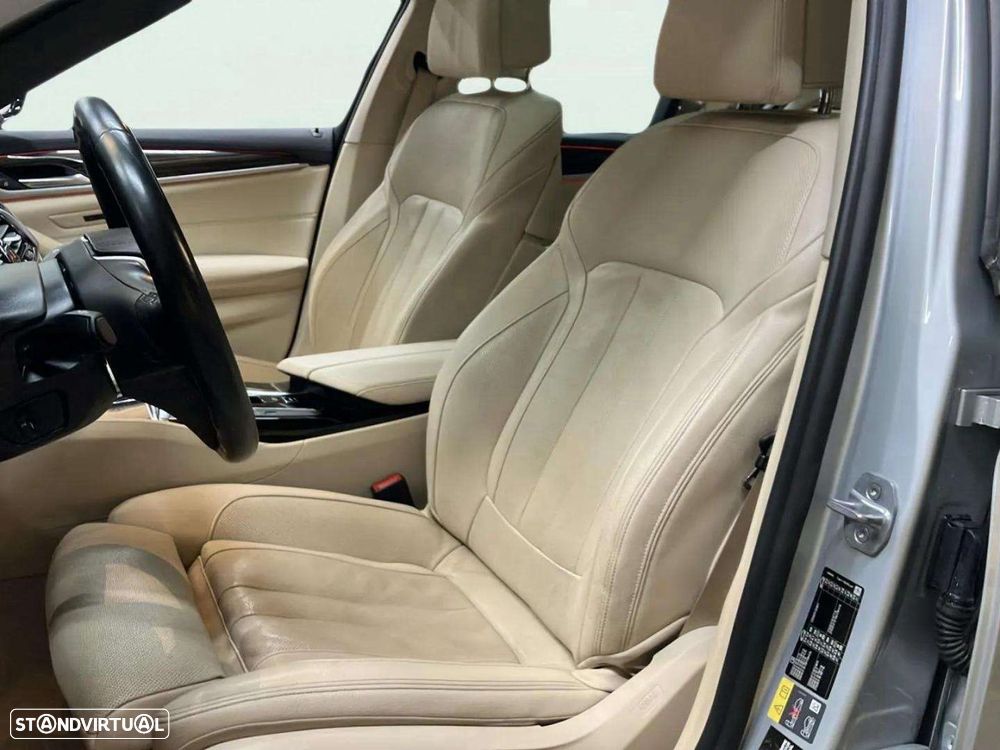 BMW 530 e iPerformance Line Luxury - 16