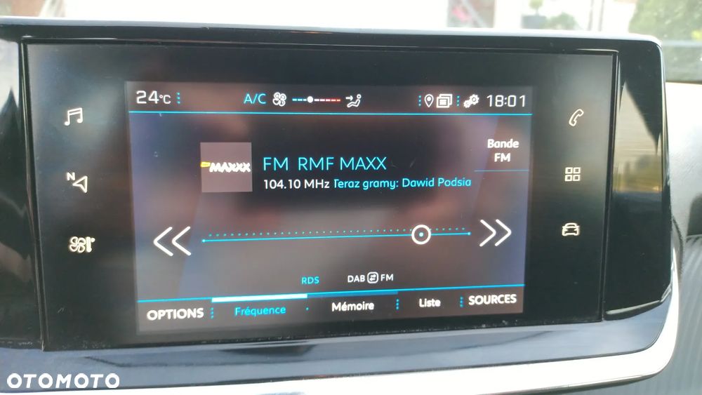 Peugeot 208 1.2 PureTech GPF Allure S&S - 32