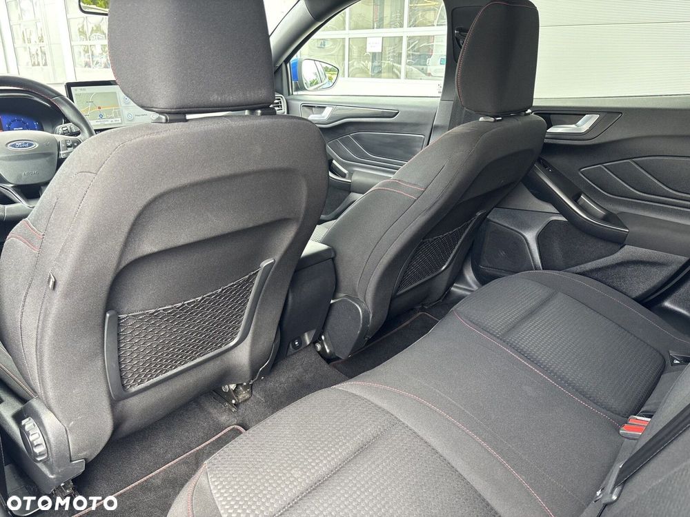 Ford Focus - 12