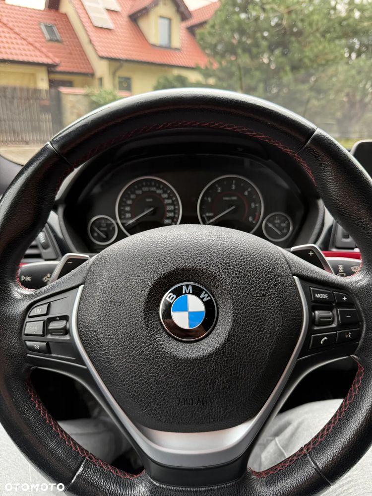 BMW Seria 3 320d xDrive Sport-Aut Sport Line - 13