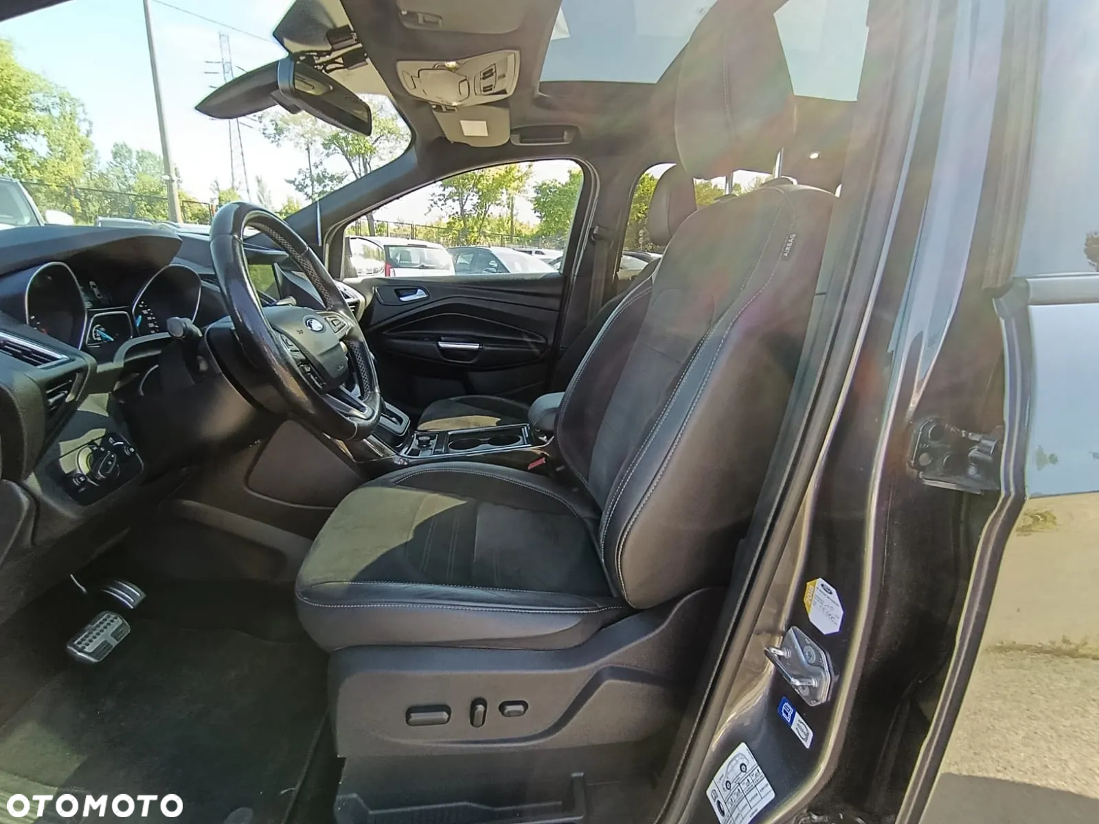 Ford Kuga 2.0 TDCi AWD ST-Line - 11
