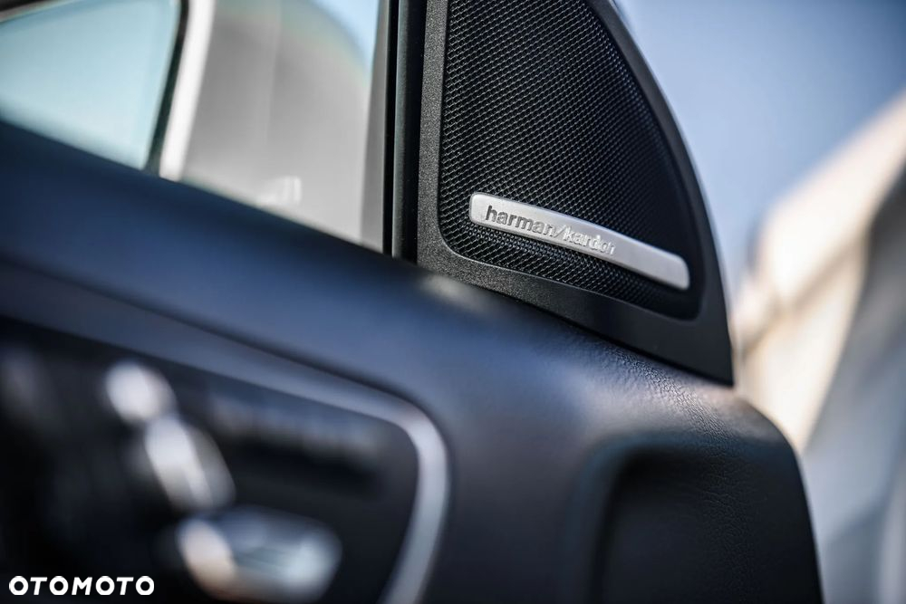 Mercedes-Benz GLA 200 7G-DCT - 18