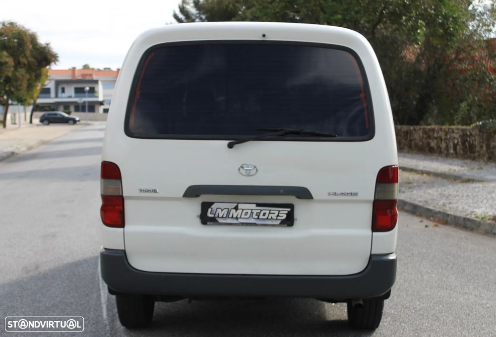 Toyota Haice 2.5 D4D - 12