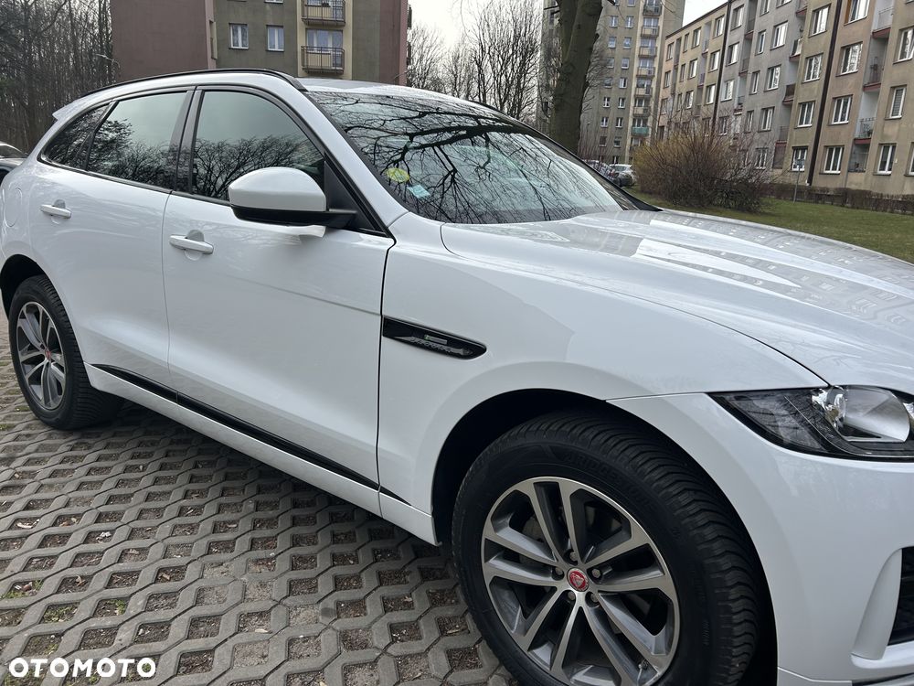 Jaguar F-Pace 2.0 i4D AWD R-Sport - 9