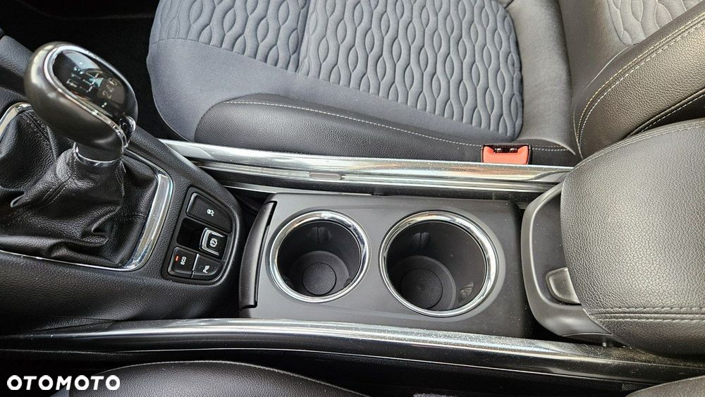 Opel Zafira Tourer 1.4 Turbo Edition - 34