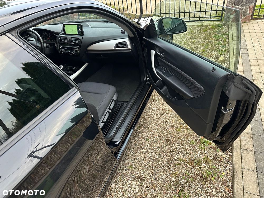 BMW Seria 1 116i - 22