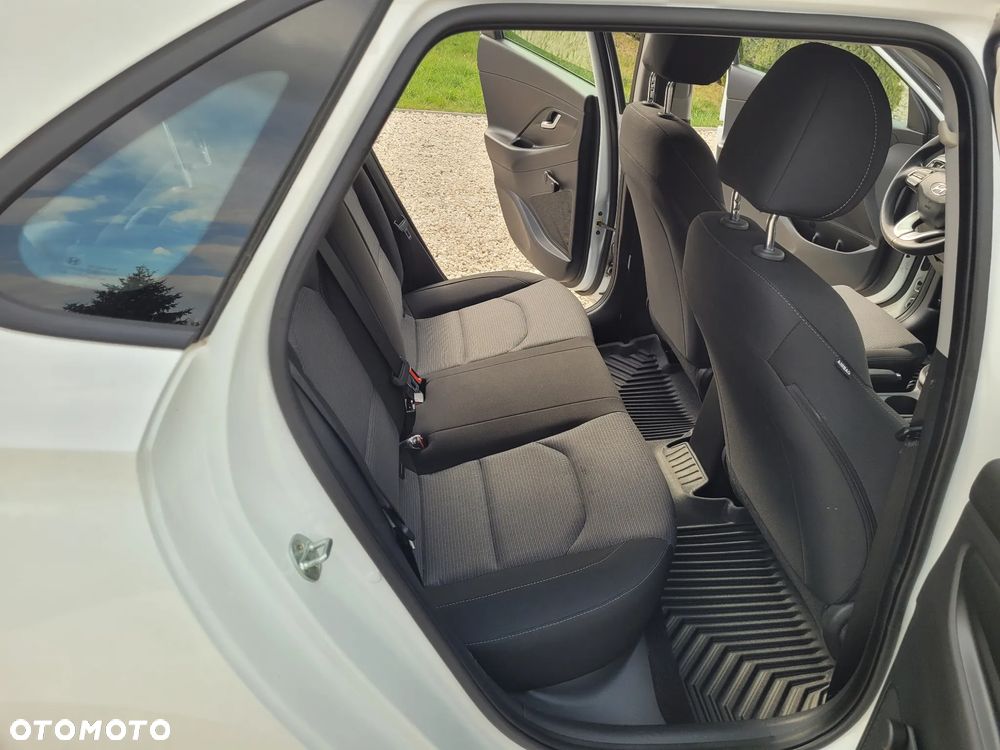 Hyundai i30 1.4 Family - 26