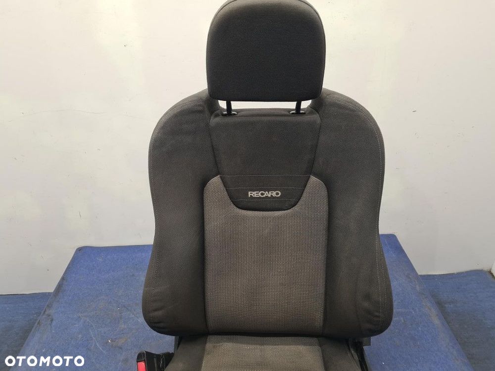 OPEL ZAFIRA A FOTEL KIEROWCY RECARO OPC - 3
