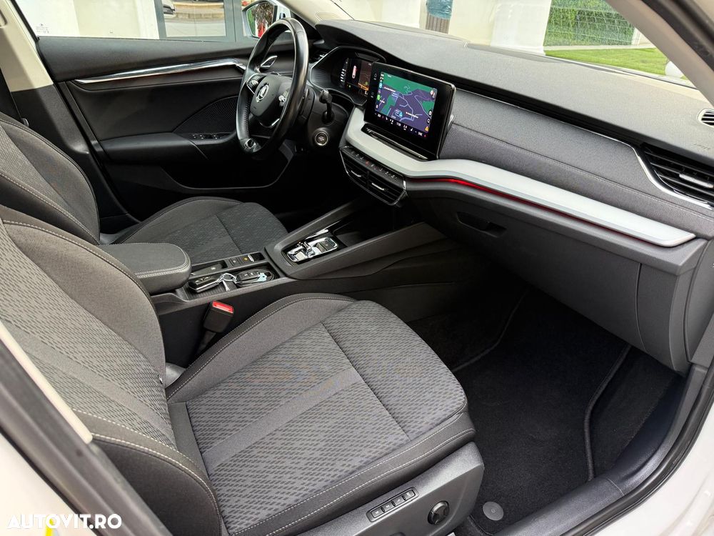 Skoda Octavia 2.0 TDI STYLE DSG - 4