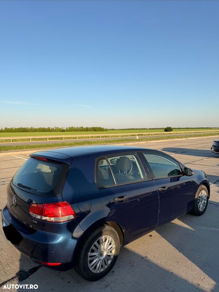 Volkswagen Golf 1.6 TDI DPF Trendline - 5