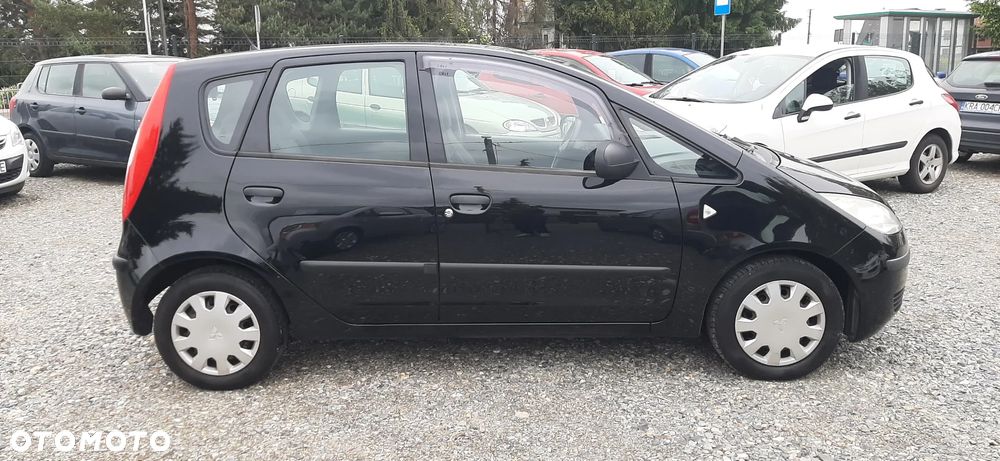 Mitsubishi Colt - 10