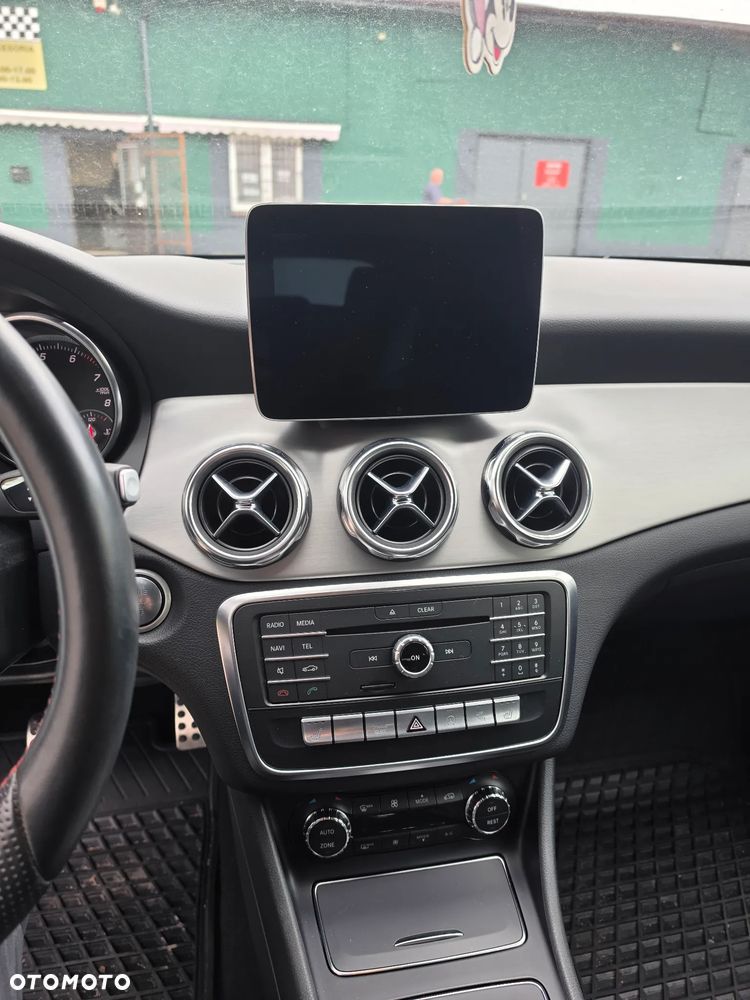 Mercedes-Benz GLA 200 7G-DCT Edition 1 - 7
