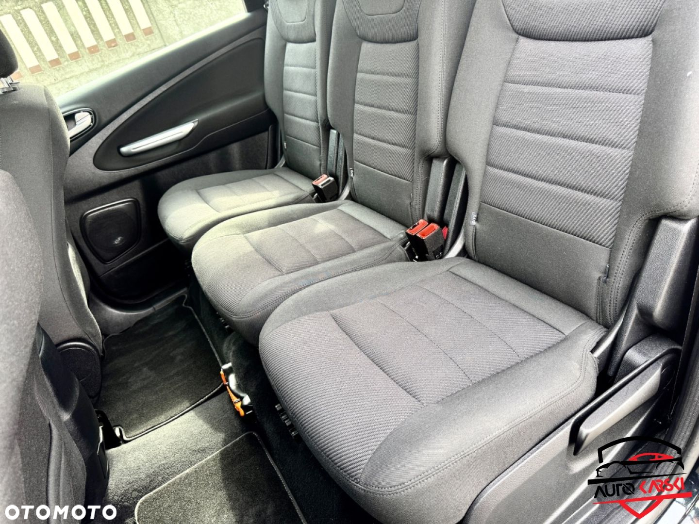 Ford S-Max - 22